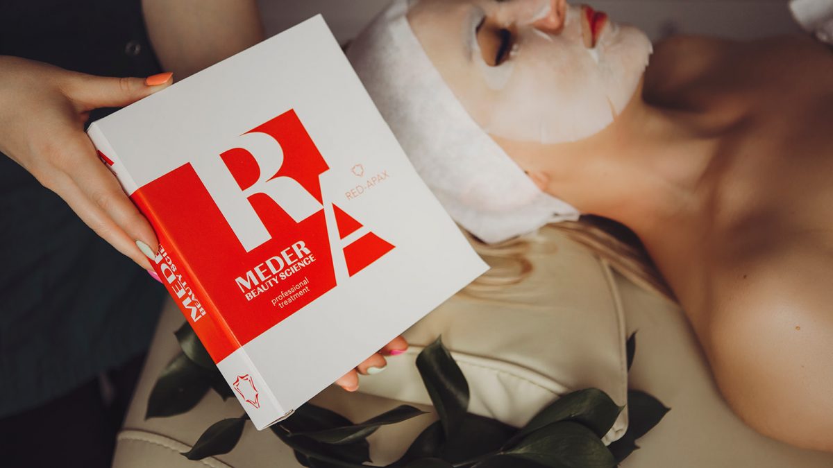 Meder Red-Apax Zabieg został stworzony z myślą o osobach zmagających się z trądzikiem różowatym, rumieniem oraz skórą skłonną do zaczerwienień.